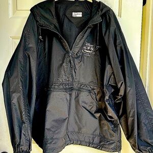 Men’s Disney Vacation Club hooded pullover windbreaker jacket